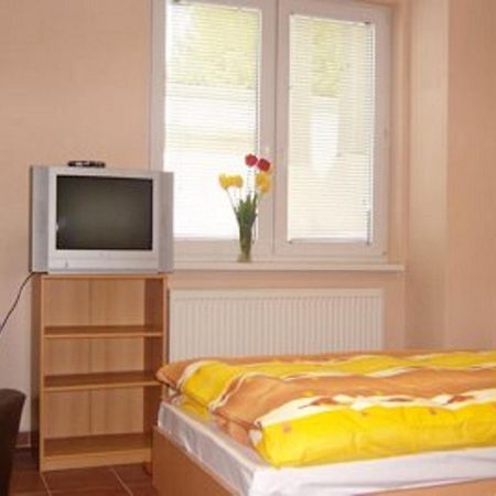 Batavya Penzion Topolcany Ngoại thất bức ảnh